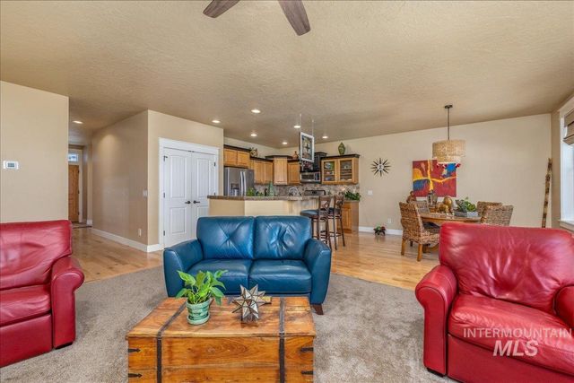 4897 N Red Hills, Meridian, ID 83642