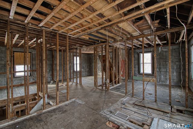 244 Taftville Occum Road, Norwich, CT 06360