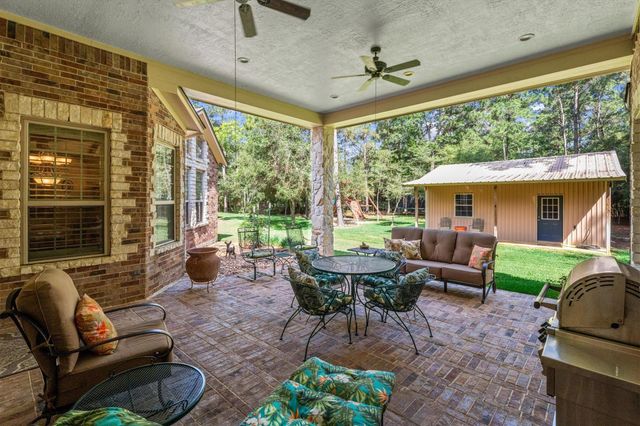 28523 Wild Oaks, Magnolia, TX 77355