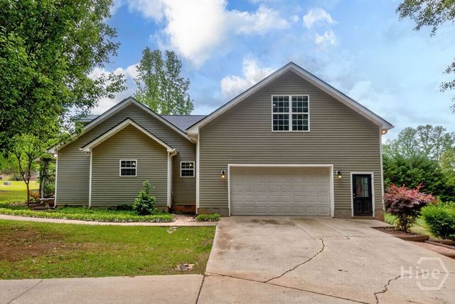 301 Summit Heights Dr., Nicholson, GA 30565