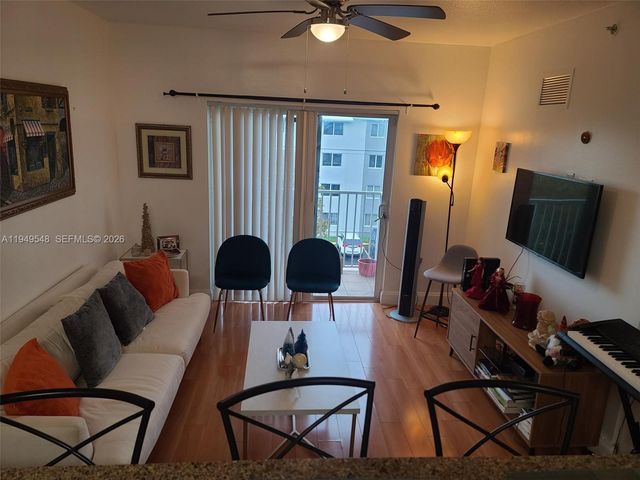 11060 SW 196th Street 406, Cutler Bay, FL 33157