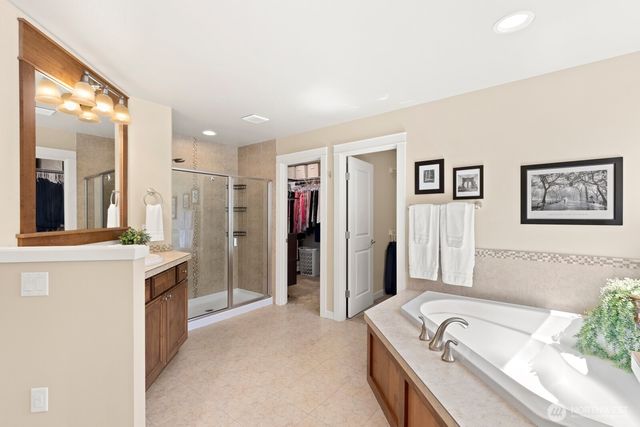 10643 238th Place NE, Redmond, WA 98053