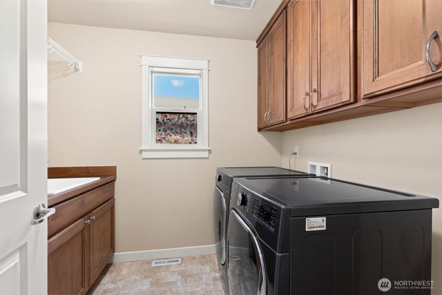 10643 238th Place NE, Redmond, WA 98053