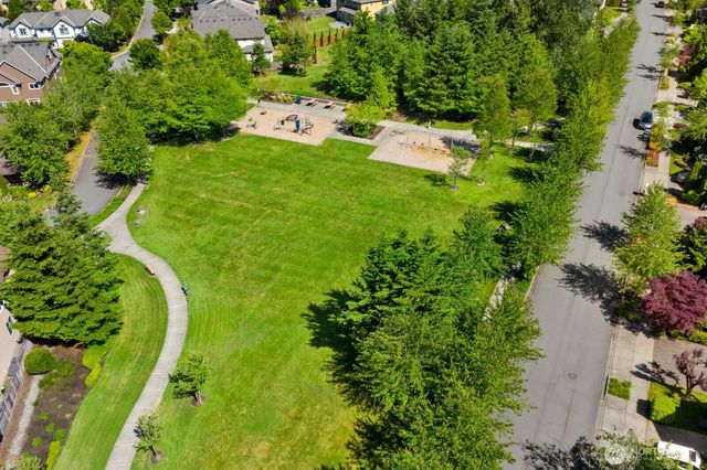 10643 238th Place NE, Redmond, WA 98053