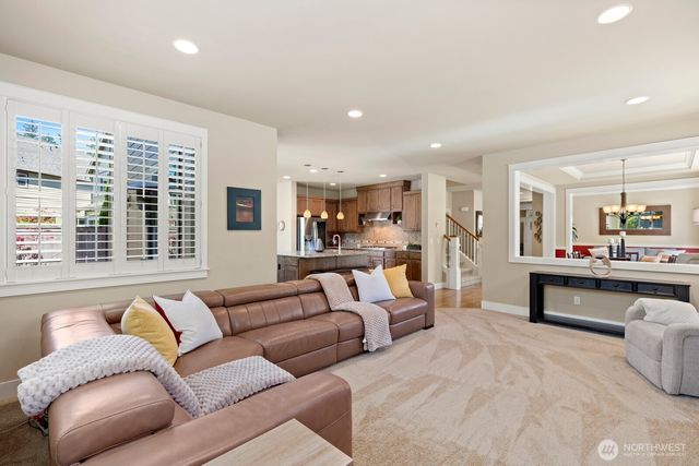 10643 238th Place NE, Redmond, WA 98053