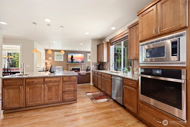 10643 238th Place NE, Redmond, WA 98053