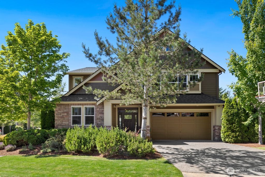 10643 238th Place NE, Redmond, WA 98053