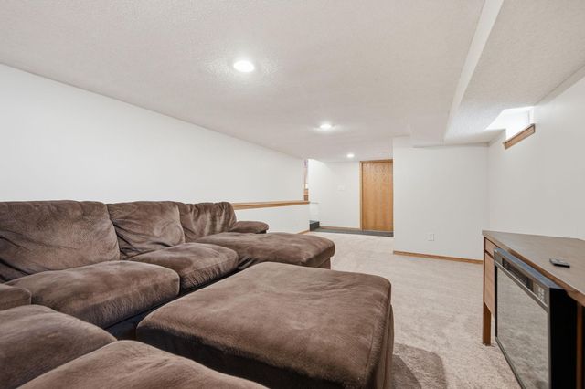 2258 11th Street, White Bear Lake, MN 55110