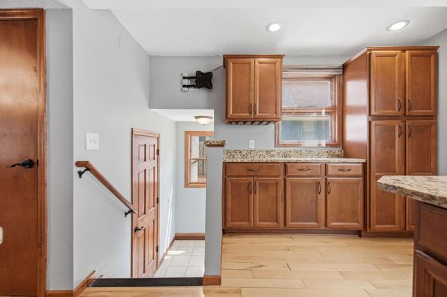 2258 11th Street, White Bear Lake, MN 55110