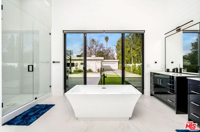 22931 Dolorosa Street, Woodland Hills, CA 91367