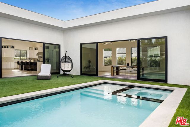 22931 Dolorosa Street, Woodland Hills, CA 91367