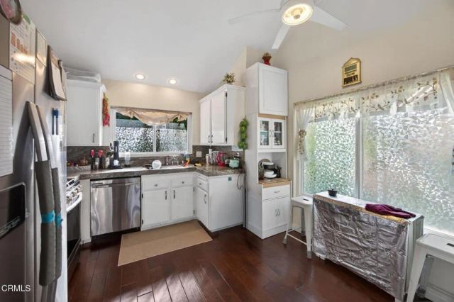 59 Rosehedge Lane, Oak Park, CA 91377