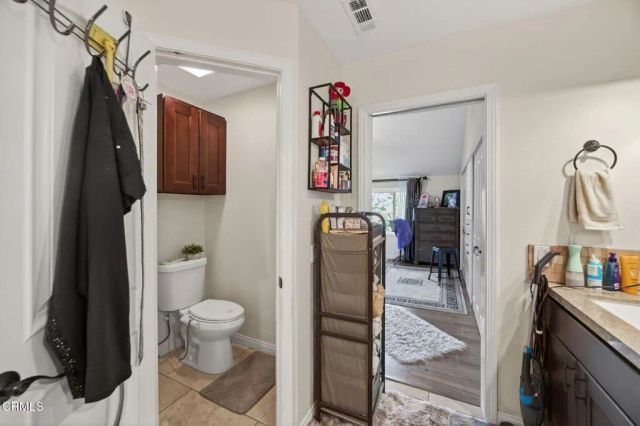 59 Rosehedge Lane, Oak Park, CA 91377
