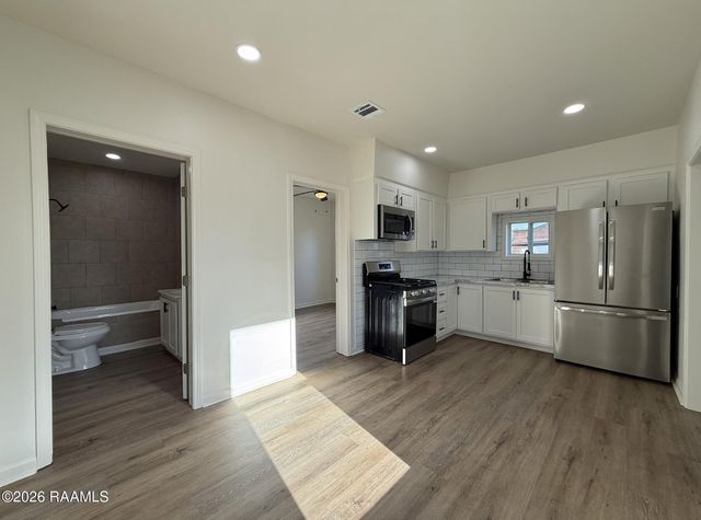 801 Cleveland Street, Lafayette, LA 70501