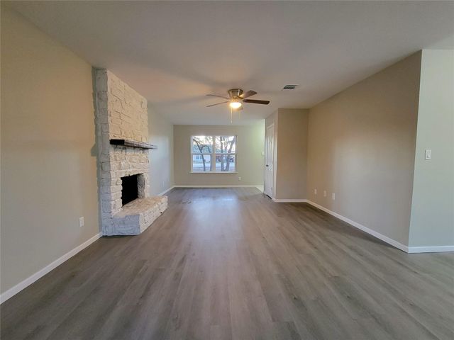 1900 Limerick LN, Leander, TX 78641