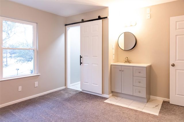 1900 Limerick LN, Leander, TX 78641