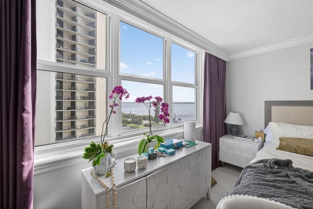 5440 N Ocean Drive 805, Singer Island, FL 33404
