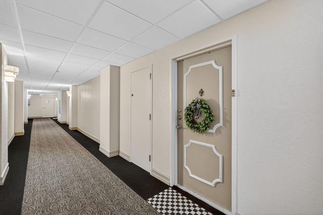 5440 N Ocean Drive 805, Singer Island, FL 33404