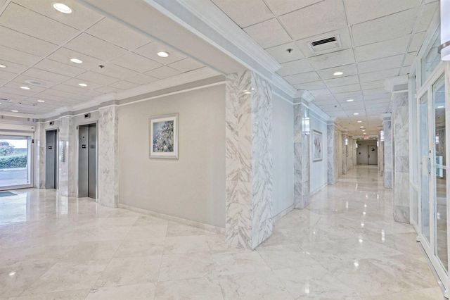 5440 N Ocean Drive 805, Singer Island, FL 33404