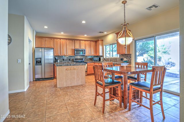 3551 E Mecate Road, Tucson, AZ 85739