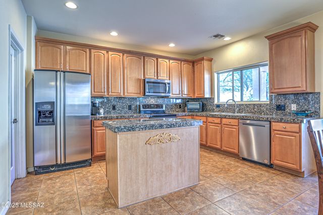 3551 E Mecate Road, Tucson, AZ 85739
