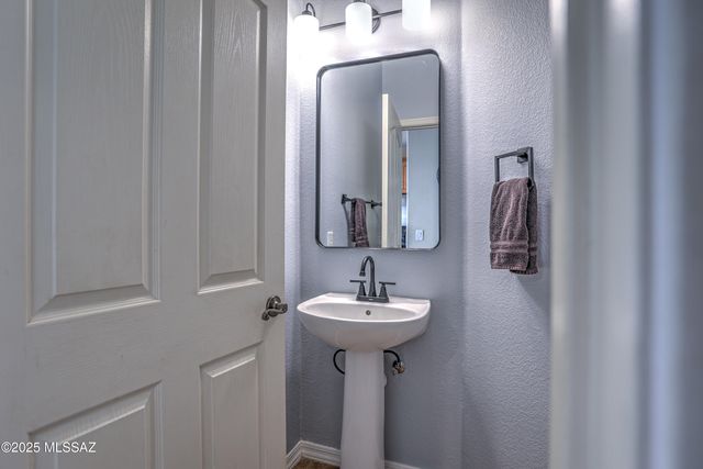 3551 E Mecate Road, Tucson, AZ 85739