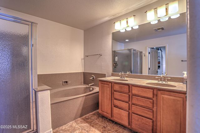 3551 E Mecate Road, Tucson, AZ 85739