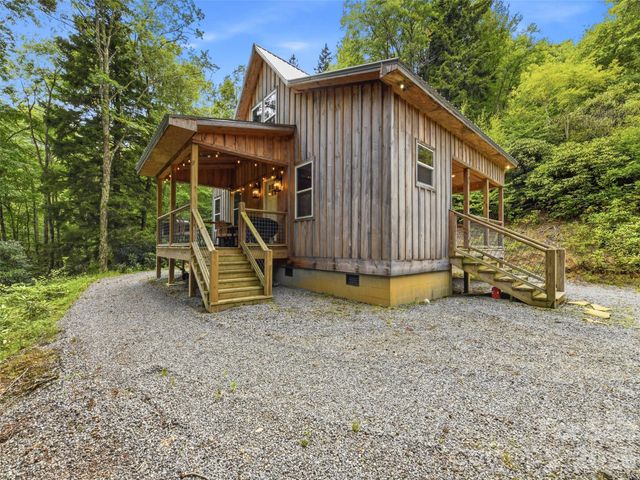 261 Yonah Drive, Maggie Valley, NC 28751