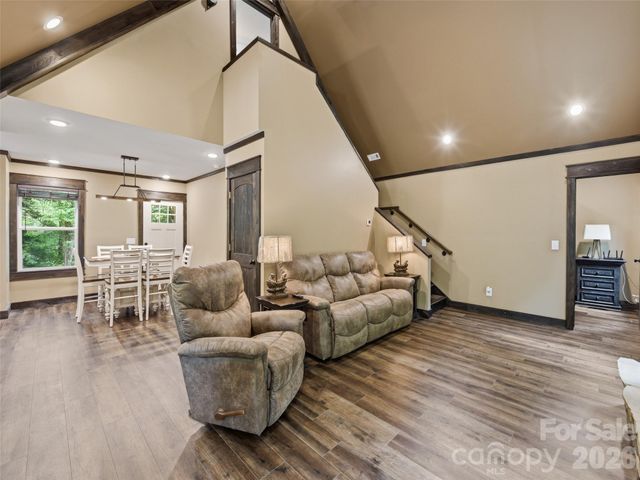 261 Yonah Drive, Maggie Valley, NC 28751