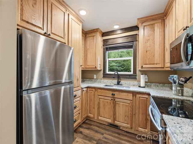 261 Yonah Drive, Maggie Valley, NC 28751
