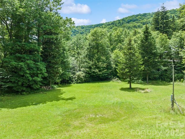 261 Yonah Drive, Maggie Valley, NC 28751
