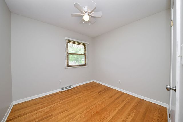 202 N Forest Avenue, Batavia, IL 60510