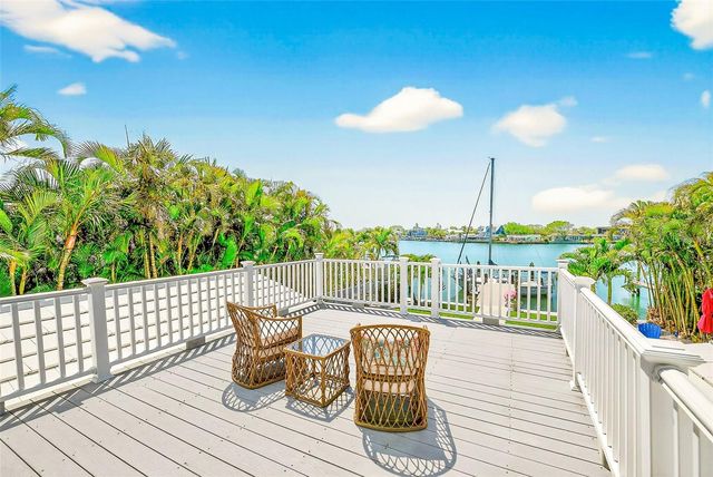 441 HARBOR DRIVE S, Indian Rocks Beach, FL 33785