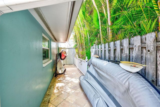 441 HARBOR DRIVE S, Indian Rocks Beach, FL 33785