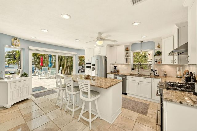 441 HARBOR DRIVE S, Indian Rocks Beach, FL 33785