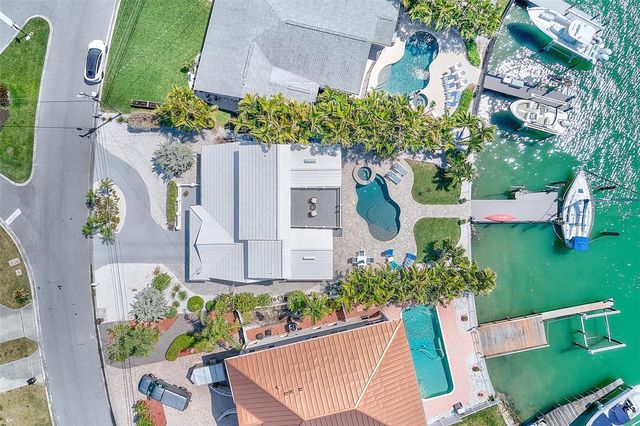 441 HARBOR DRIVE S, Indian Rocks Beach, FL 33785