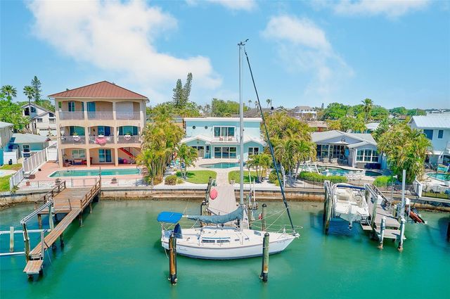 441 HARBOR DRIVE S, Indian Rocks Beach, FL 33785