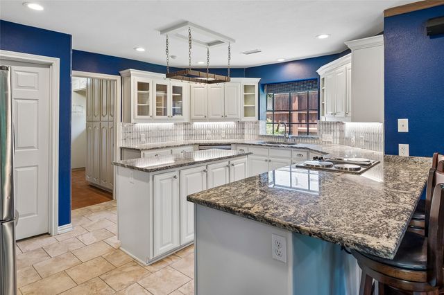 3412 Rockbrook Drive, Plano, TX 75074