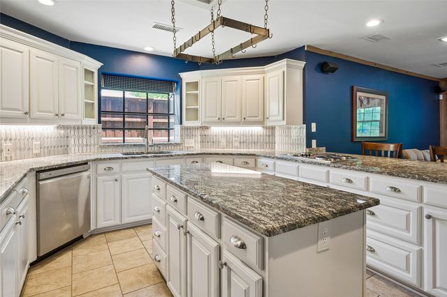3412 Rockbrook Drive, Plano, TX 75074