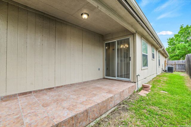 4014 SPARROW LK, San Antonio, TX 78244