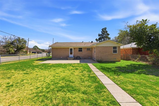 3409 Heather Lane, Denton, TX 76209