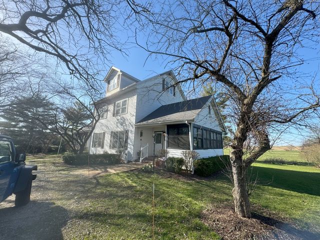 17N753 Widmayer Road, Hampshire, IL 60140