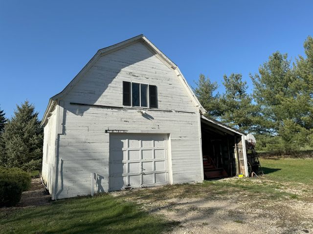 17N753 Widmayer Road, Hampshire, IL 60140