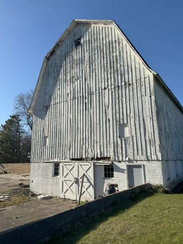 17N753 Widmayer Road, Hampshire, IL 60140