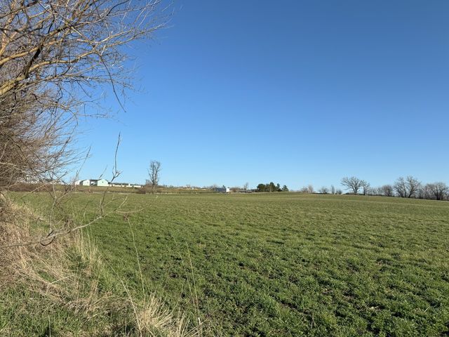 17N753 Widmayer Road, Hampshire, IL 60140