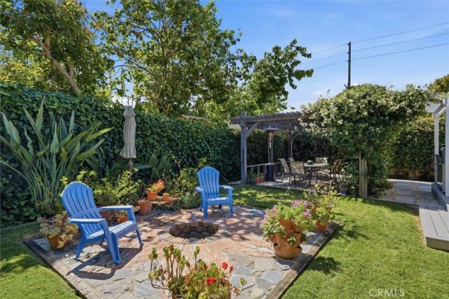 6530 Gaviota Avenue, Lake Balboa, CA 91406