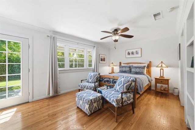 6530 Gaviota Avenue, Lake Balboa, CA 91406