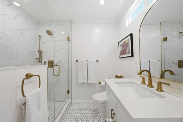 6530 Gaviota Avenue, Lake Balboa, CA 91406