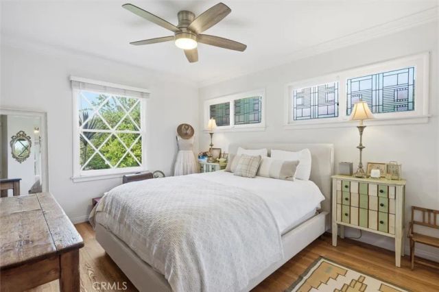 6530 Gaviota Avenue, Lake Balboa, CA 91406
