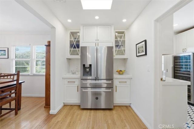 6530 Gaviota Avenue, Lake Balboa, CA 91406